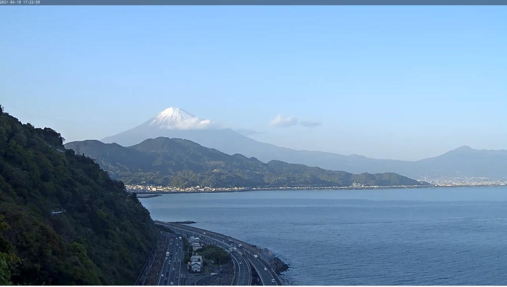 富士山の眺めをライブカメラで楽しむ！